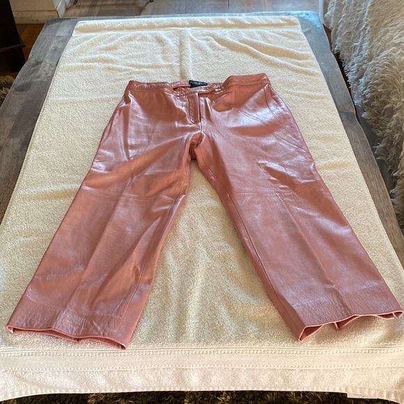 BCBGMAXAZRIA Leather Barbie pink shimmer cropped wide pants from Nordstroms - Picture 2 of 12